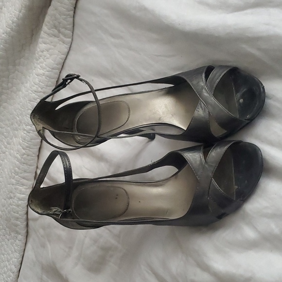 Nine West Sandals 8.5 - Picture 2 of 4